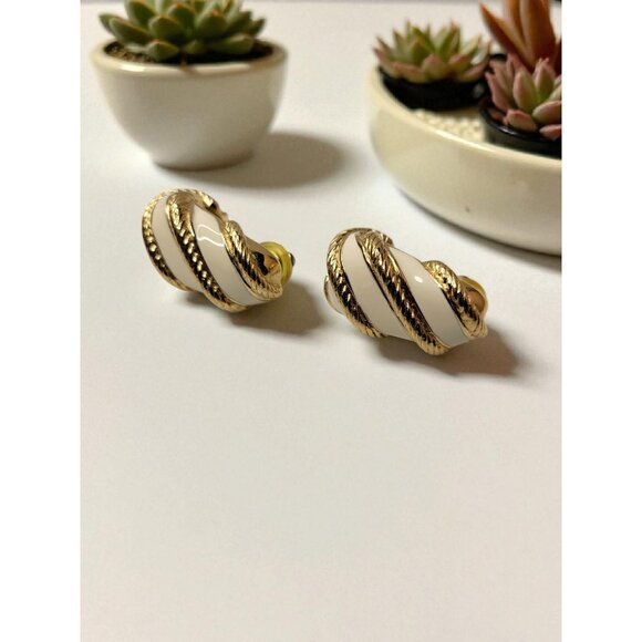 Vintage 80s-90s Signed Robert Manse Gold-tone White Enamel Twisted Rope Earrings - Picture 1 of 14
